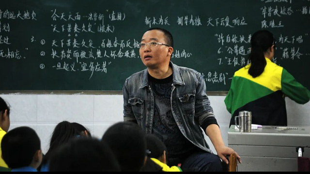 “渐冻”教师詹光伟：教育要塑造人的精气神
