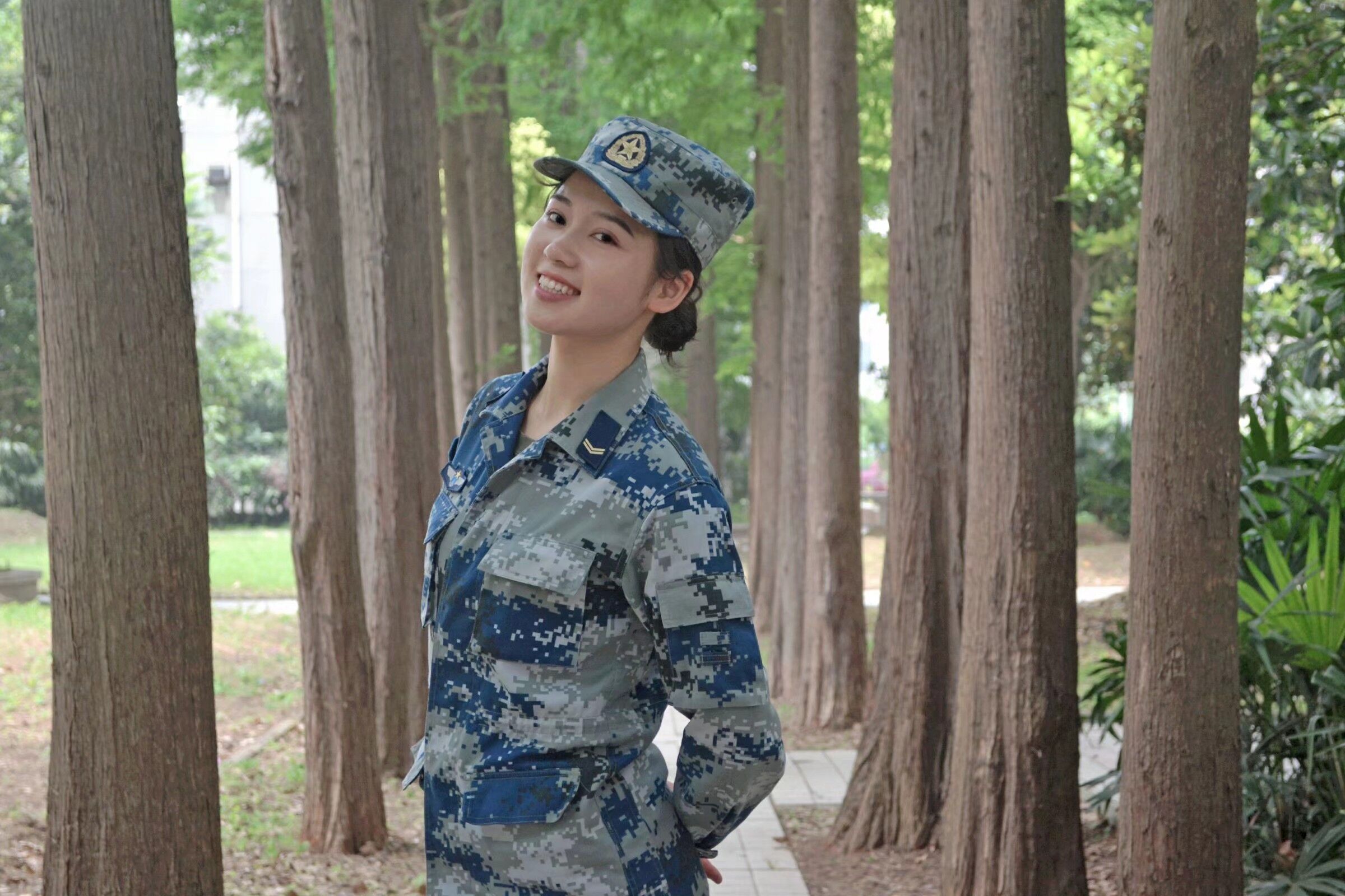 杨润梅2.jpg 杨润梅2.jpg